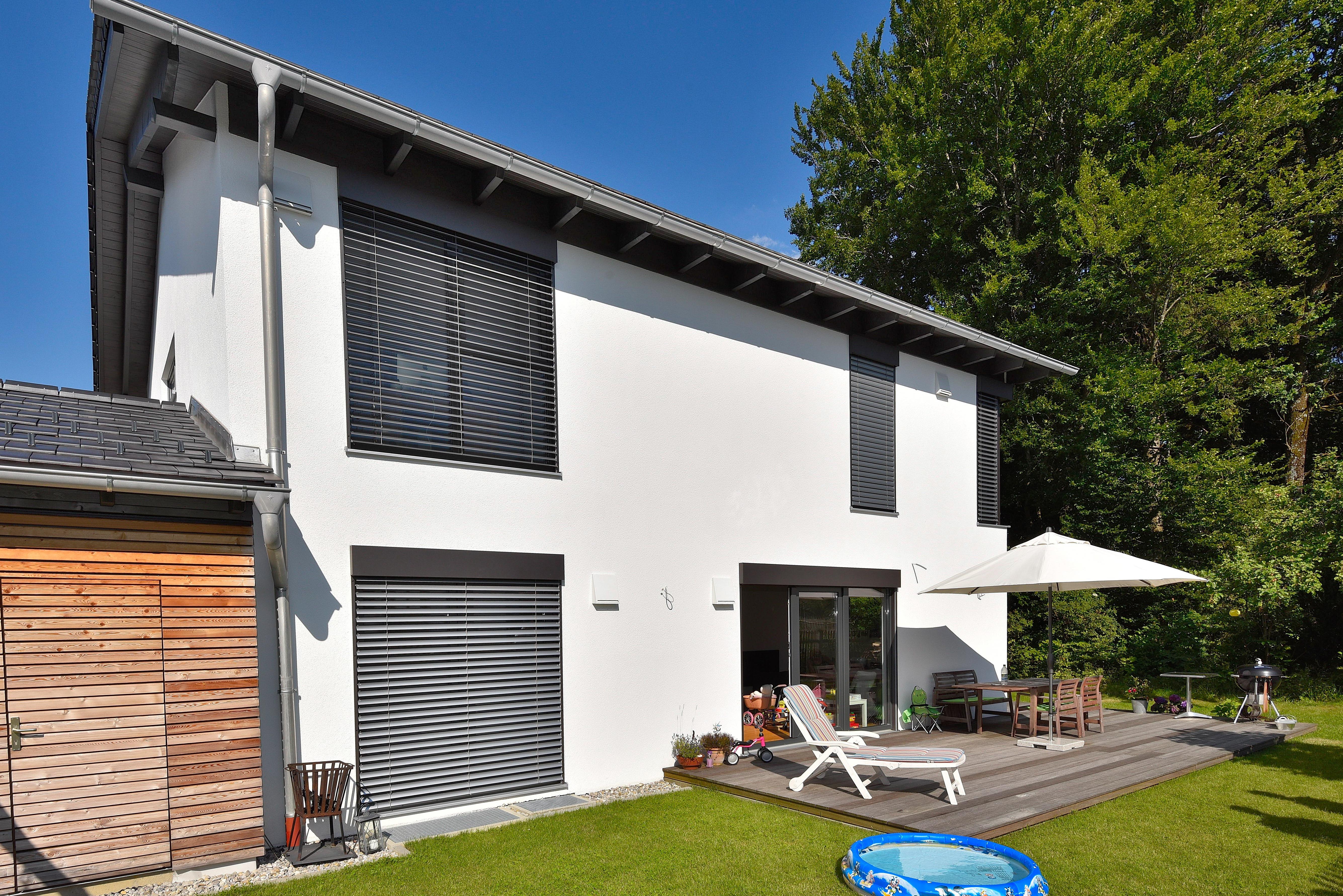 Moderne Holzhäuser in der Region Miesbach